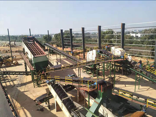 新型環(huán)保30萬方建筑垃圾再生利用處理設(shè)備在河南信陽投產(chǎn)成功